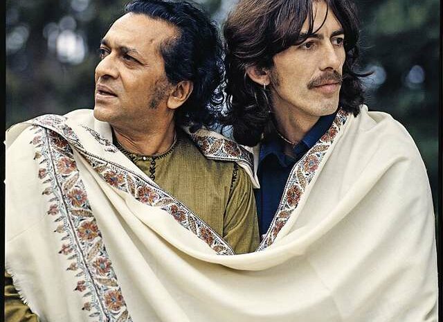 Indian Odyssey: El universo de Ravi Shankar. The Beatles en la India