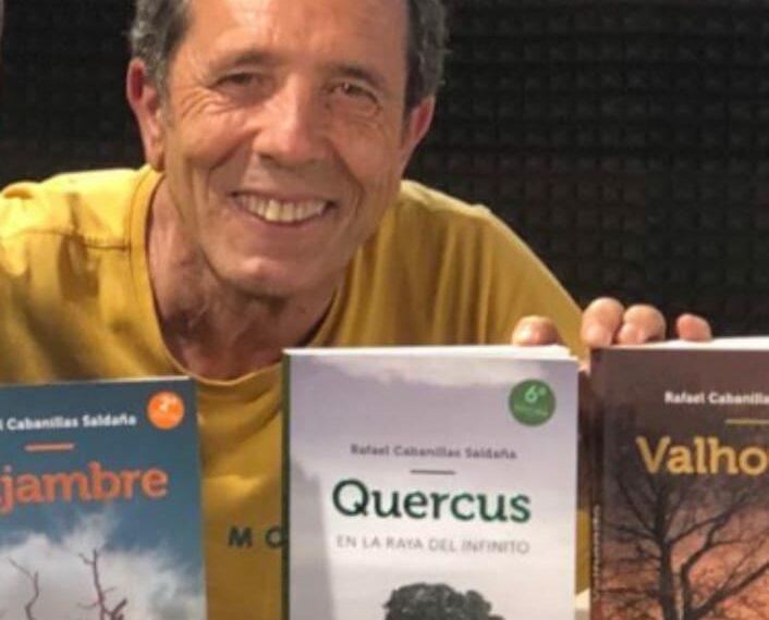 Rafael Cabanillas: “Cómo no voy a escribir sobre política y sobre cuestiones sociales”