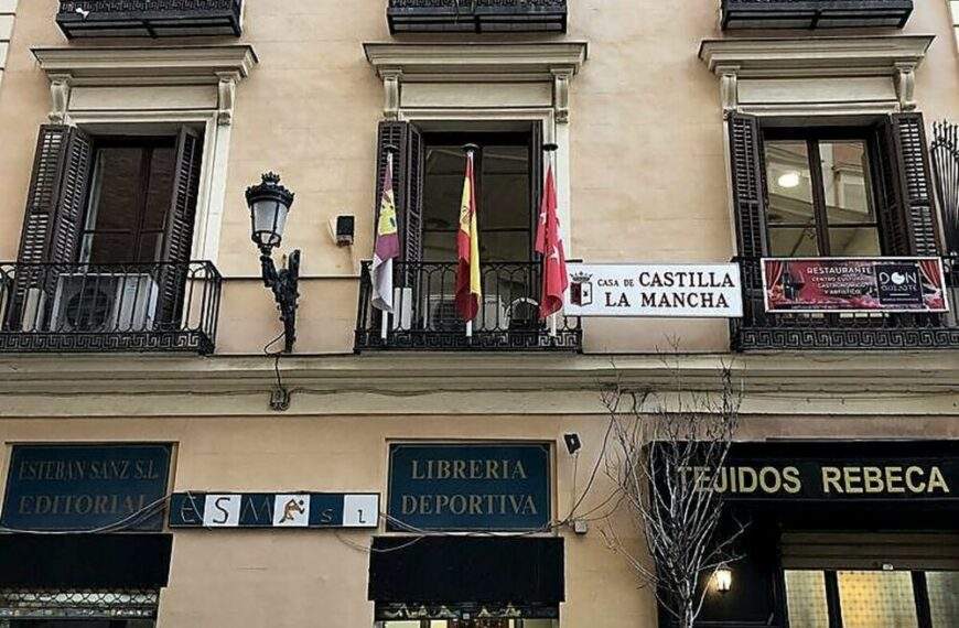 Presentación del nuevo número de la revista «La Hoja Azul en Blanco». Madrid, 17 de diciembre